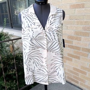 NWT Apt. 9 sleeveless v-neck high-low top